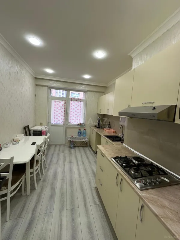 Satılır 1 otaqlı mənzil 60 m²
