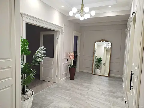 Kirayə verilir 3 otaqlı mənzil 130 m²