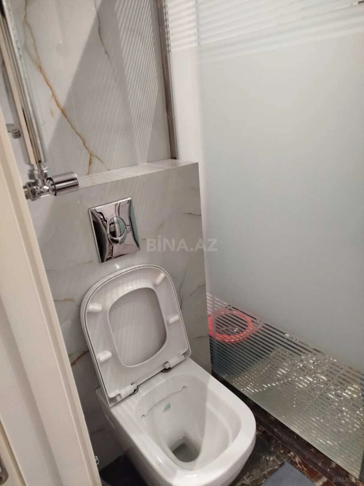 Kirayə verilir 3 otaqlı mənzil 130 m²