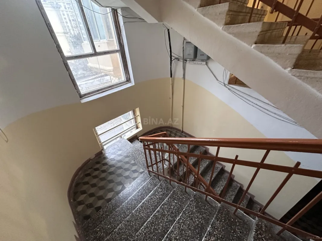 Satılır 3 otaqlı mənzil 95 m²