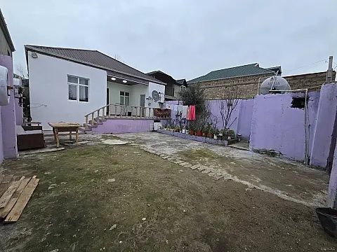 Satılır 4 otaqlı həyət evi 110 m²