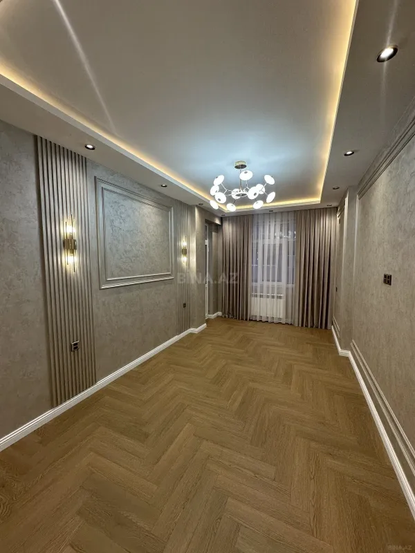 Satılır 3 otaqlı mənzil 115 m²