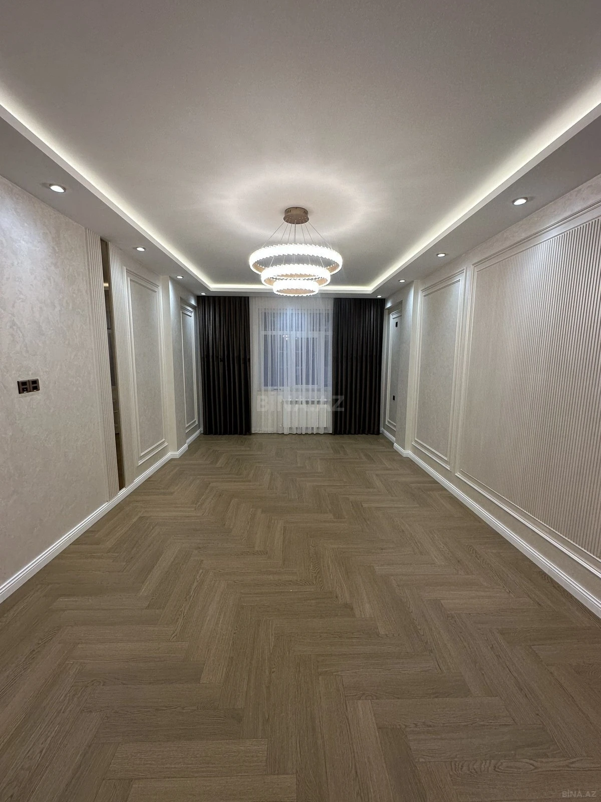 Satılır 3 otaqlı mənzil 115 m²