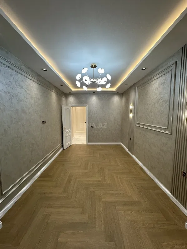 Satılır 3 otaqlı mənzil 115 m²