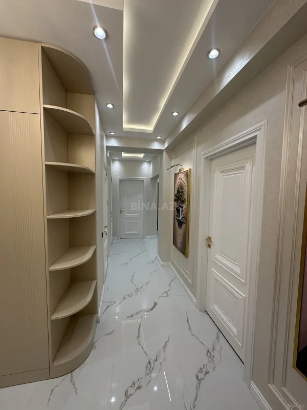 Satılır 3 otaqlı mənzil 115 m²