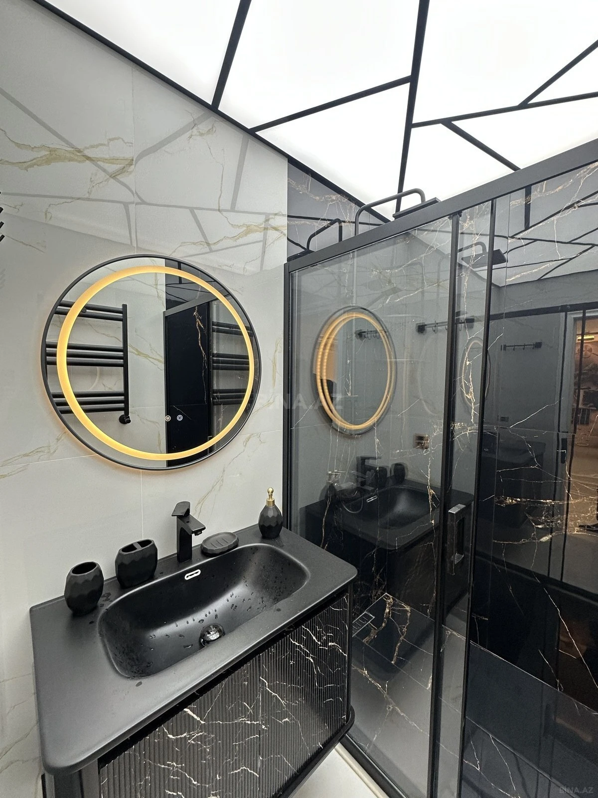 Satılır 3 otaqlı mənzil 115 m²