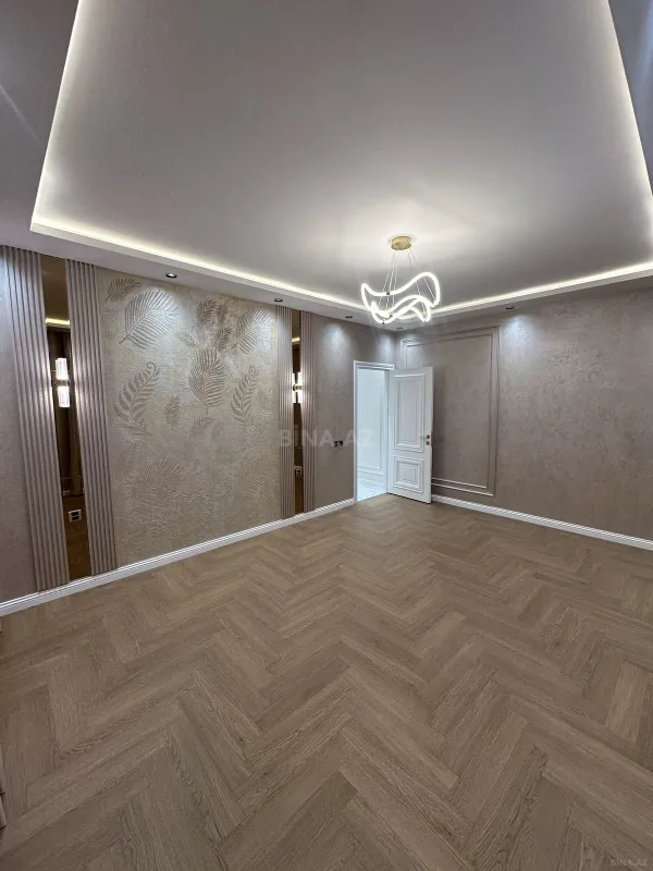Satılır 3 otaqlı mənzil 115 m²