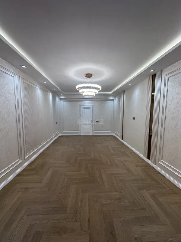 Satılır 3 otaqlı mənzil 115 m²