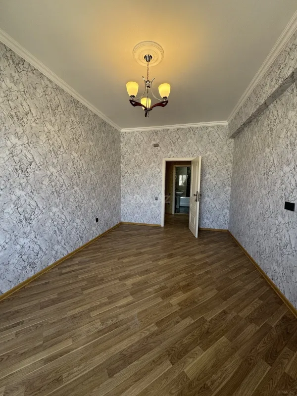 Satılır 3 otaqlı mənzil 112 m²