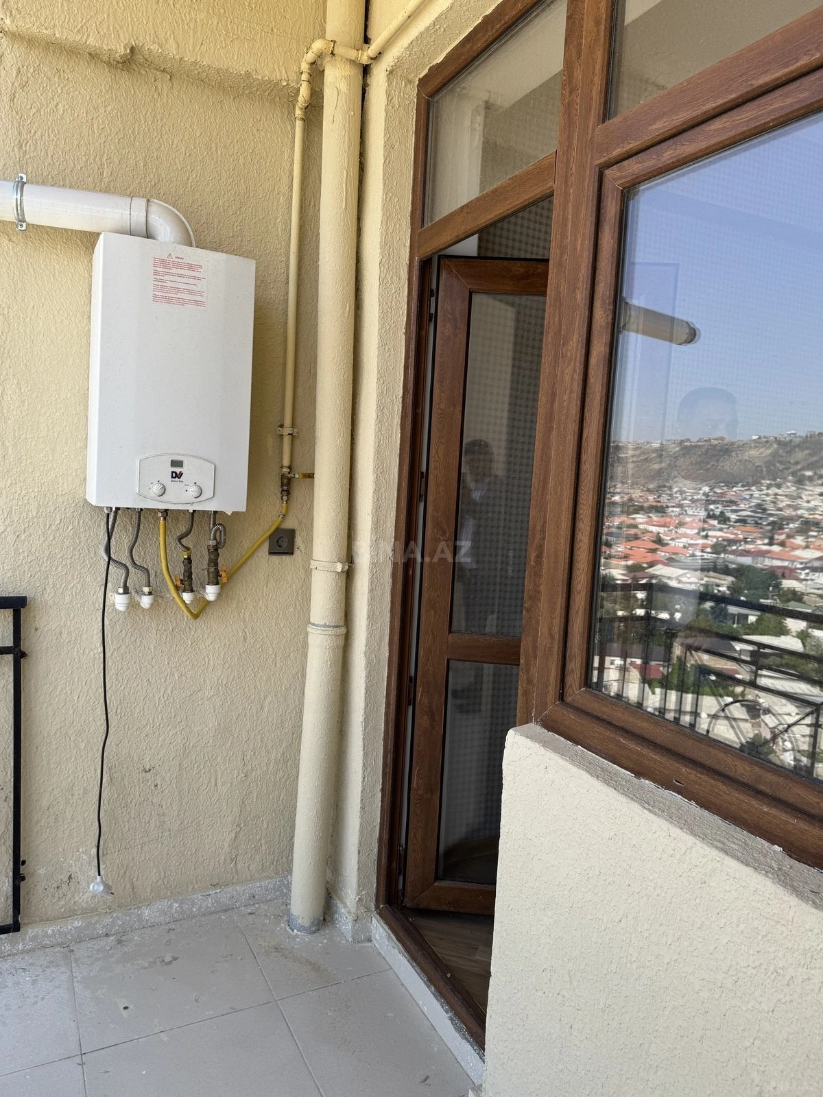 Satılır 3 otaqlı mənzil 112 m²