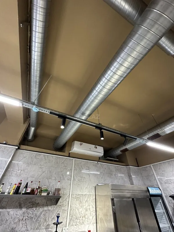 Satılır obyekt 400 m²