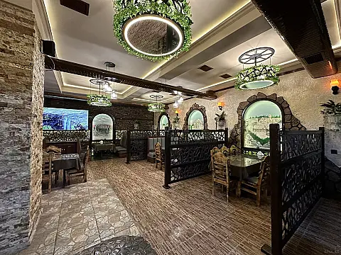 Satılır obyekt 400 m²