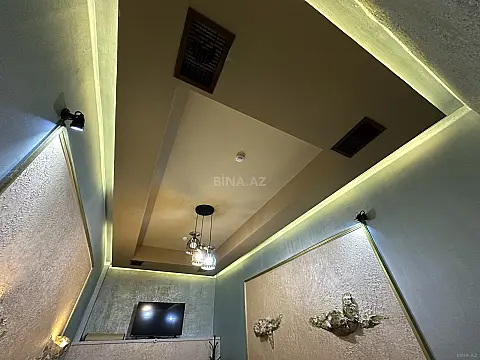 Satılır obyekt 400 m²