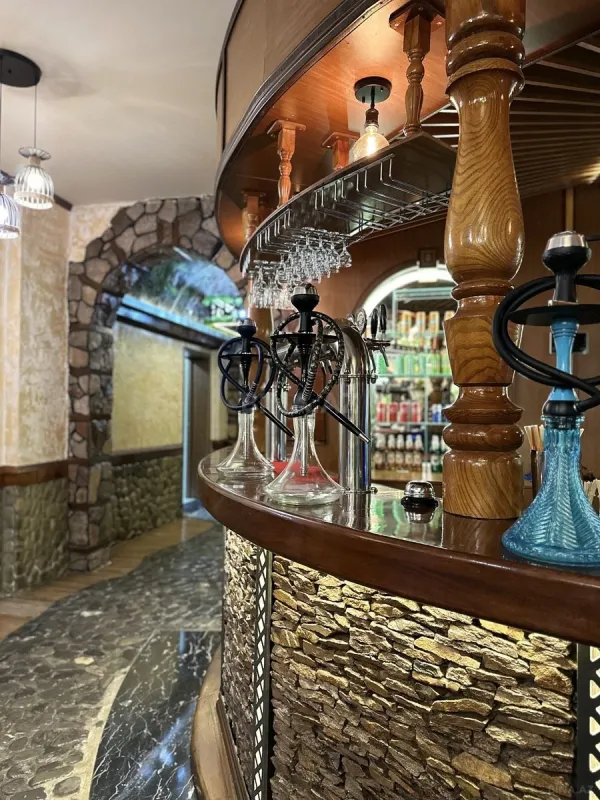 Satılır obyekt 400 m²