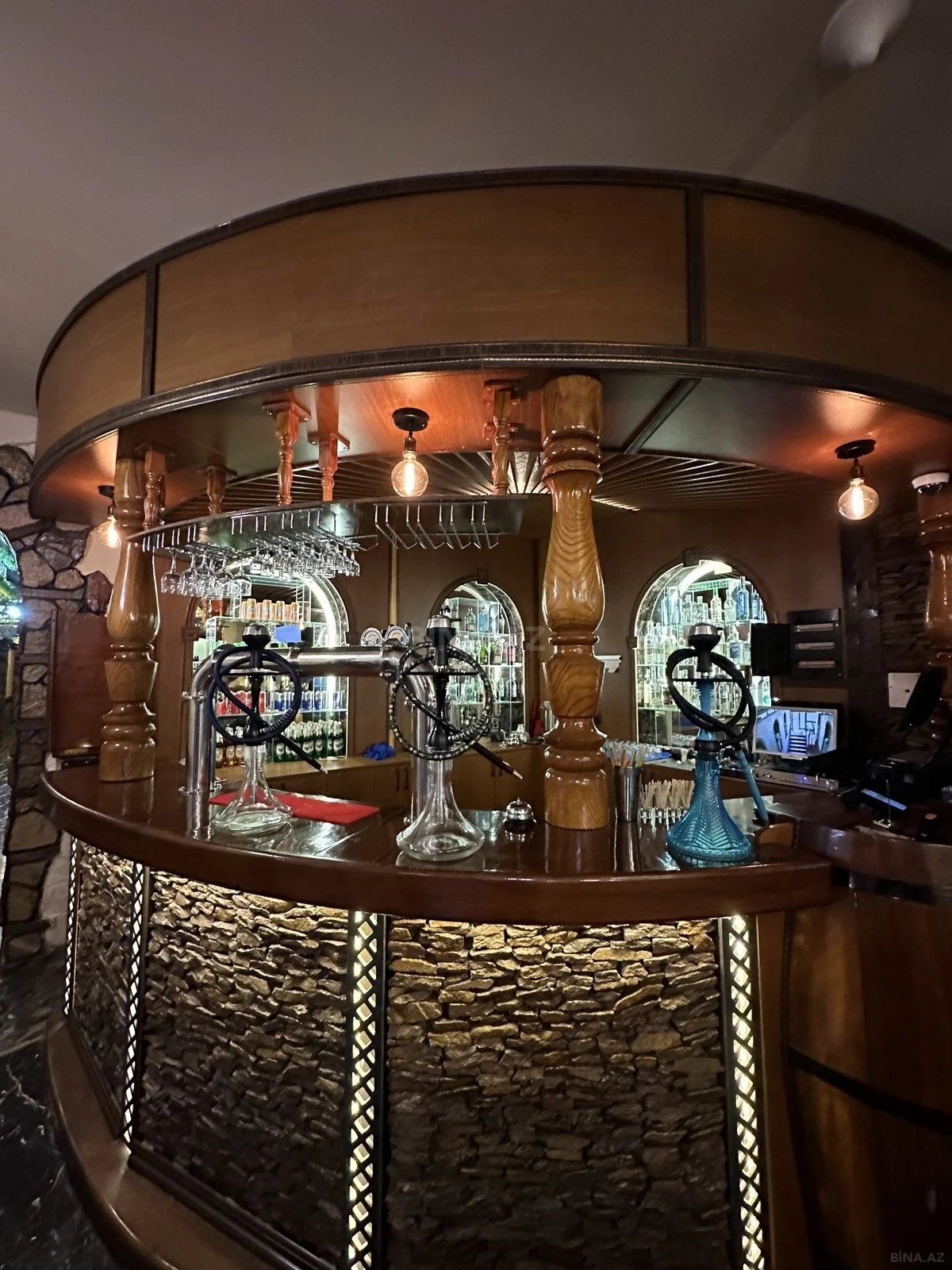 Satılır obyekt 400 m²