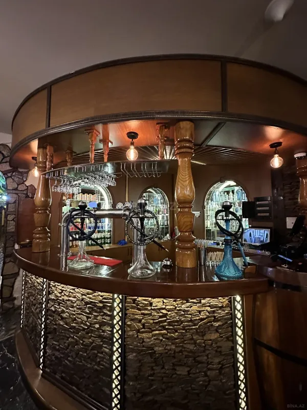 Satılır obyekt 400 m²