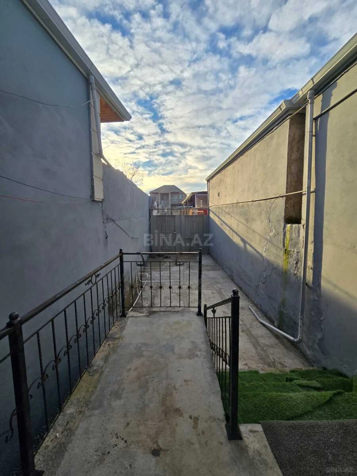 Satılır 3 otaqlı həyət evi 100 m²