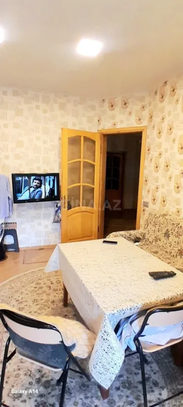 Satılır 8 otaqlı həyət evi 288 m²