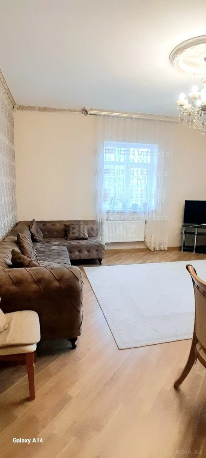 Satılır 8 otaqlı həyət evi 288 m²