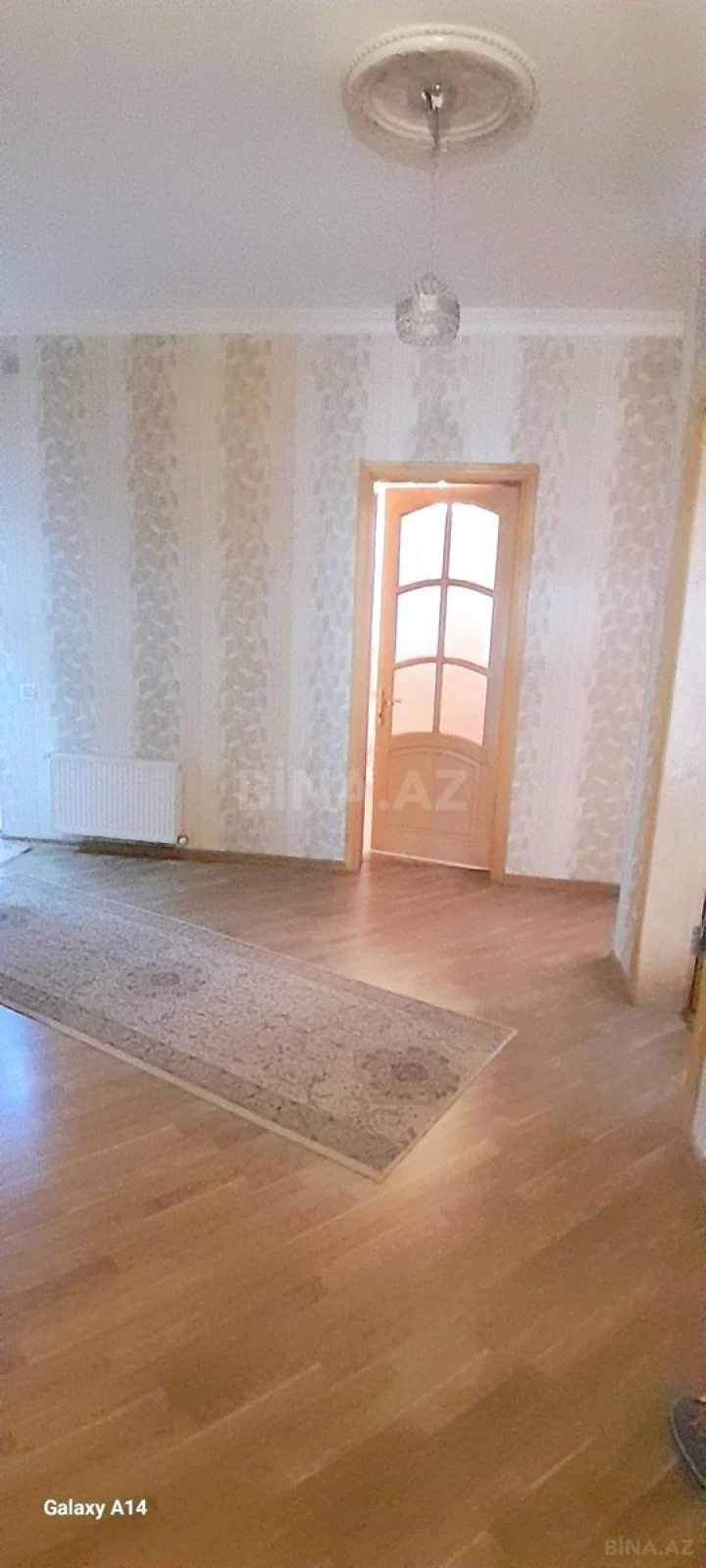 Satılır 8 otaqlı həyət evi 288 m²