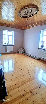 Satılır 8 otaqlı həyət evi 288 m²