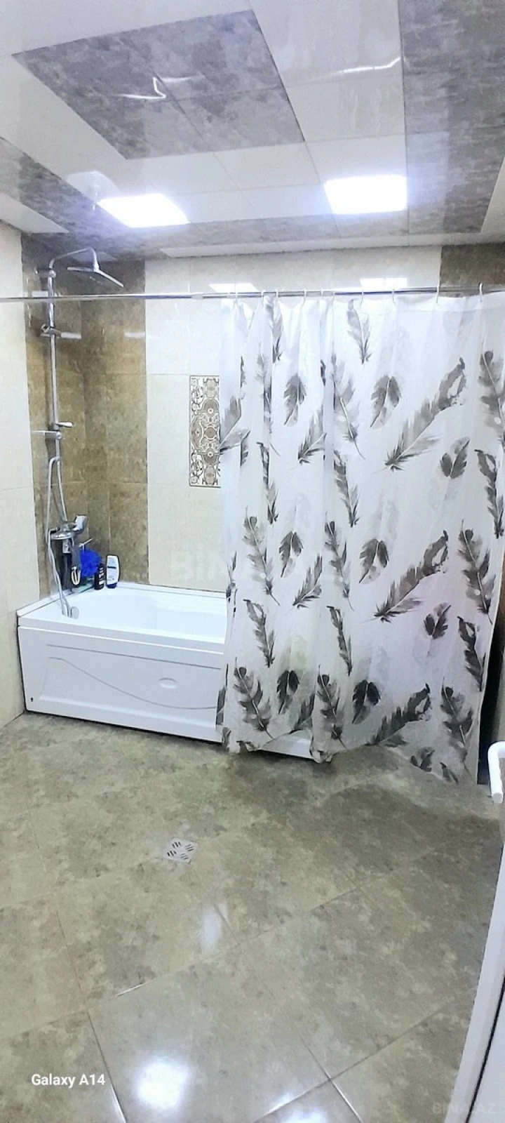 Satılır 8 otaqlı həyət evi 288 m²