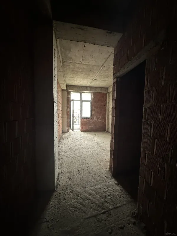 Satılır 3 otaqlı mənzil 117 m²