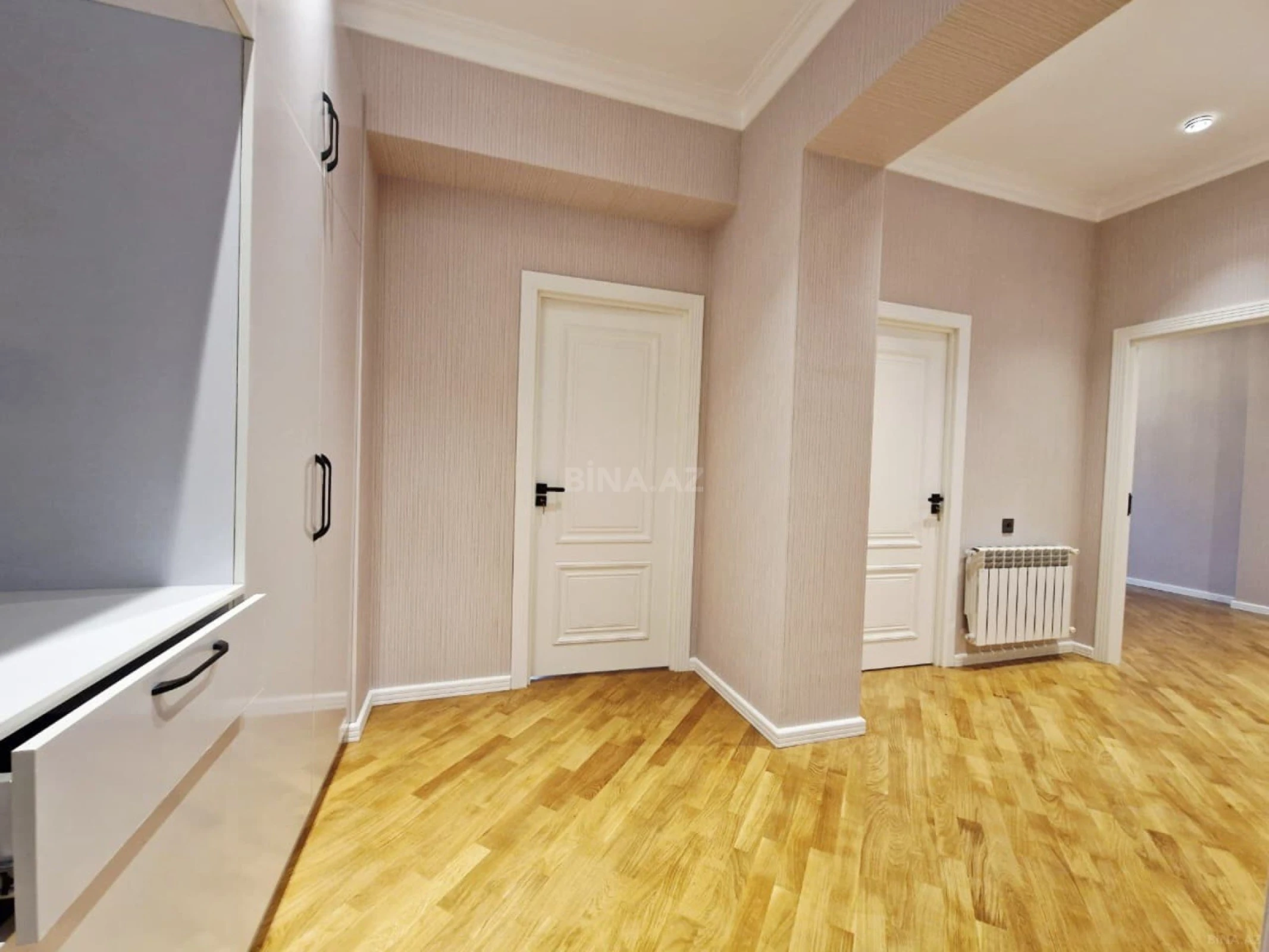 Satılır 2 otaqlı mənzil 63 m²