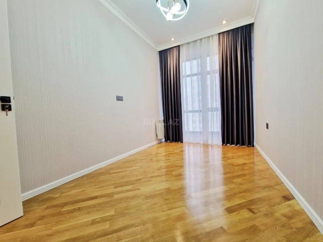 Satılır 2 otaqlı mənzil 63 m²