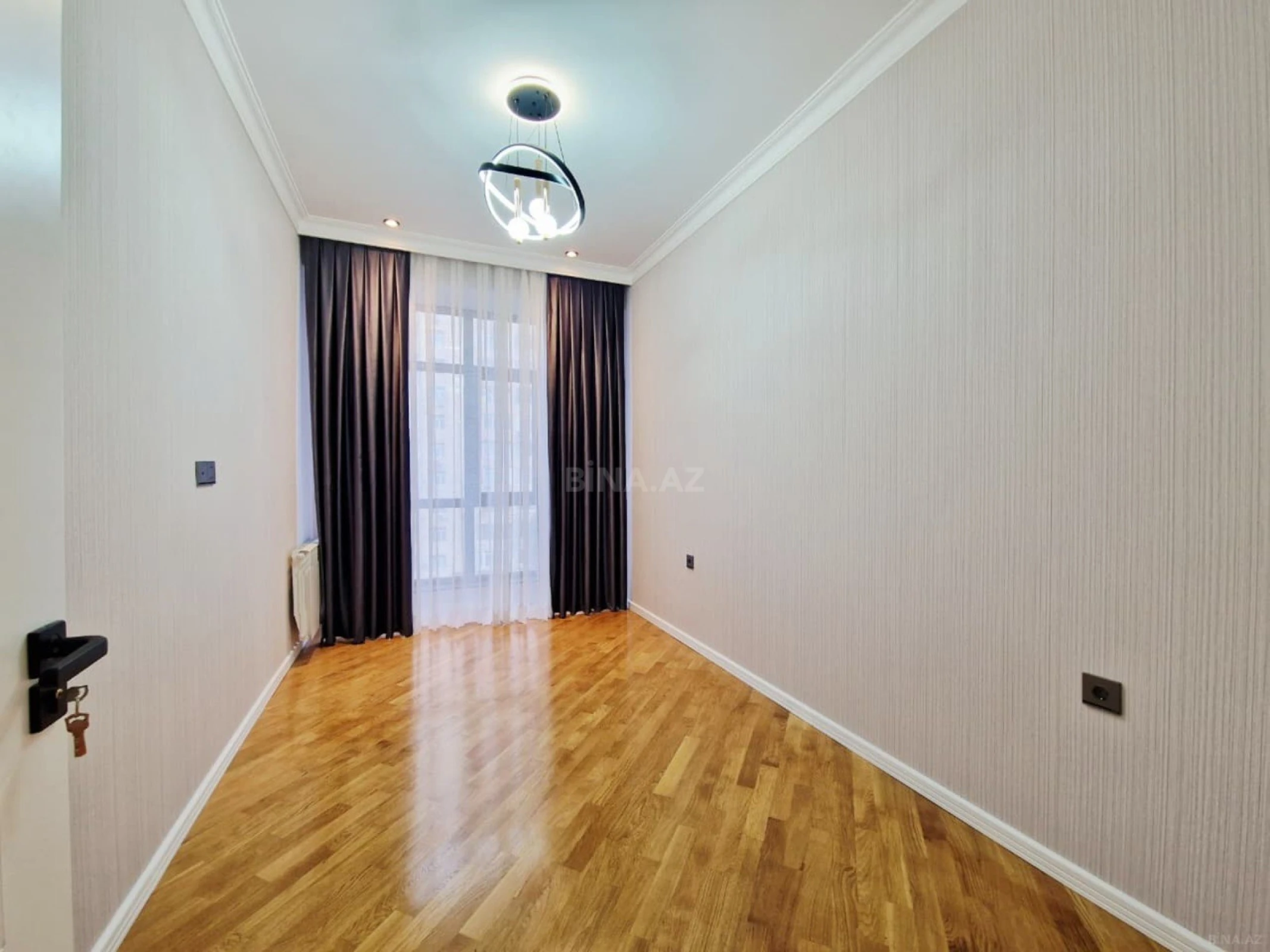 Satılır 2 otaqlı mənzil 63 m²