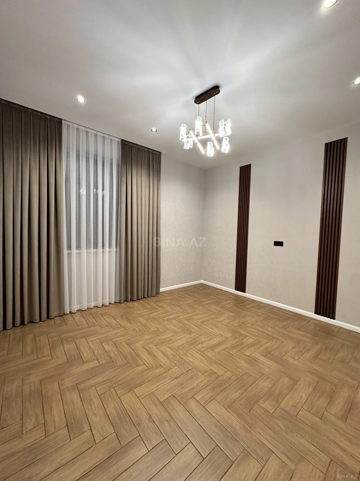 Satılır 4 otaqlı həyət evi 142 m²