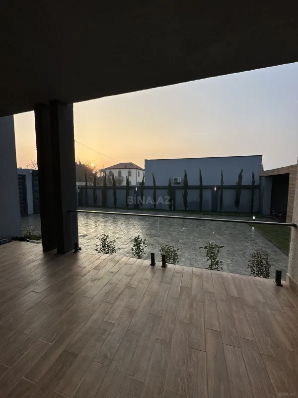 Satılır 4 otaqlı həyət evi 142 m²