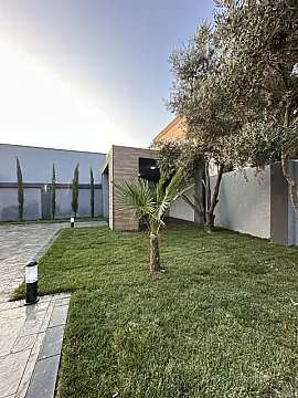 Satılır 4 otaqlı həyət evi 142 m²