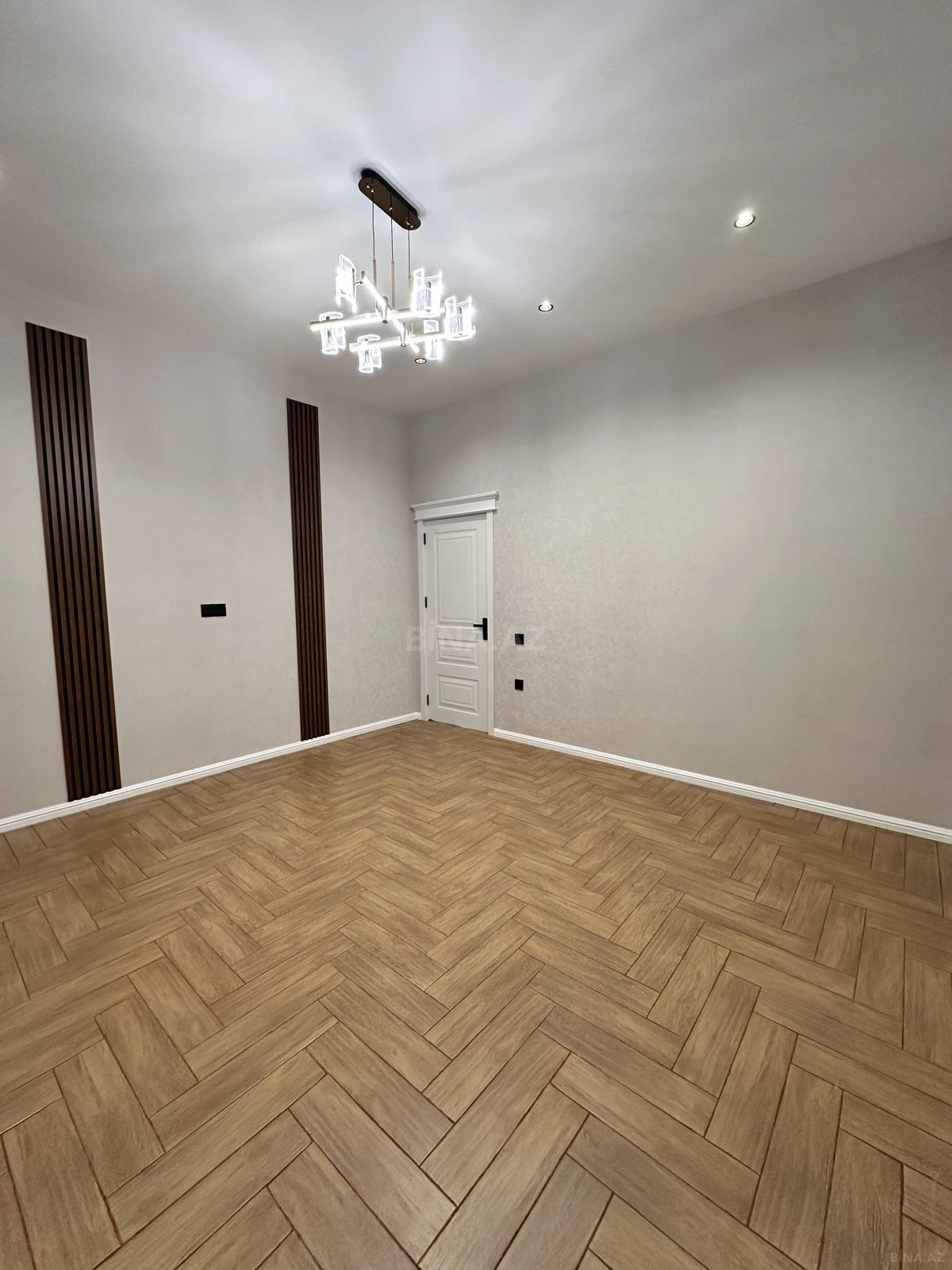 Satılır 4 otaqlı həyət evi 142 m²