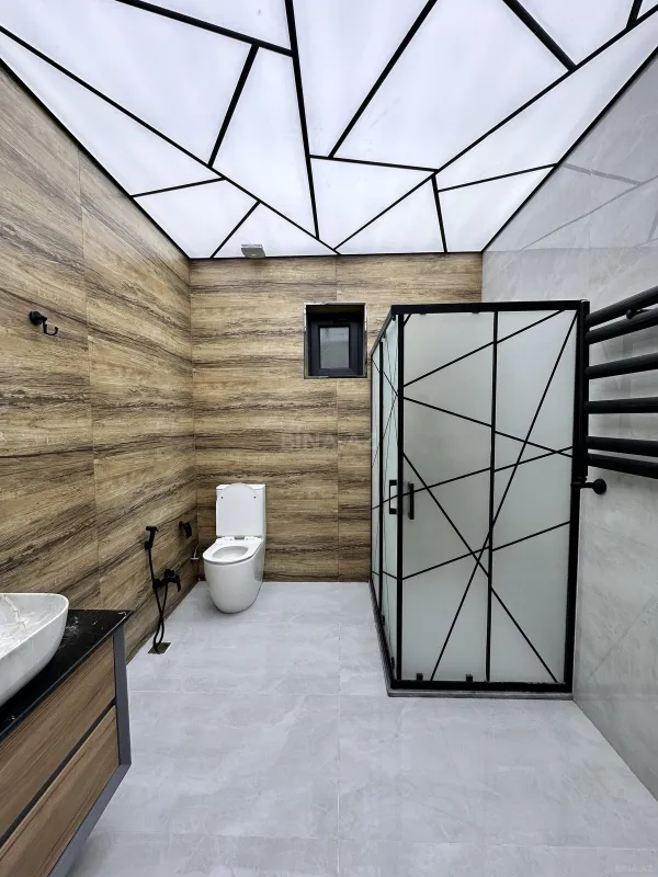 Satılır 4 otaqlı həyət evi 142 m²