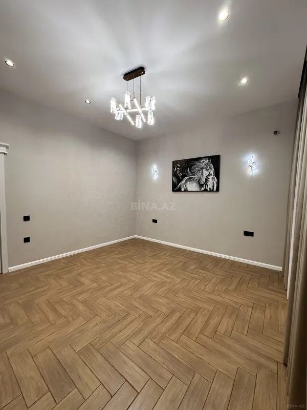 Satılır 4 otaqlı həyət evi 142 m²