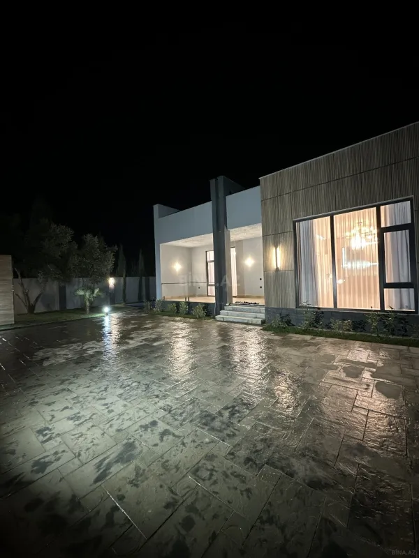 Satılır 4 otaqlı həyət evi 142 m²