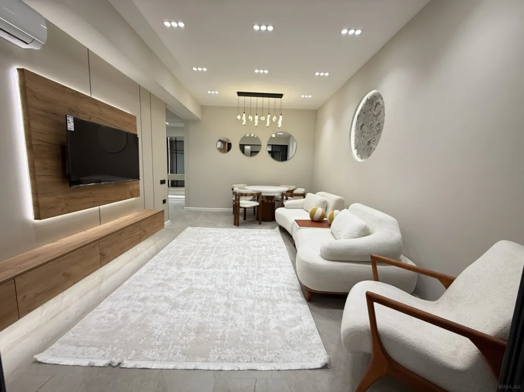 Kirayə verilir 2 otaqlı mənzil 70 m²