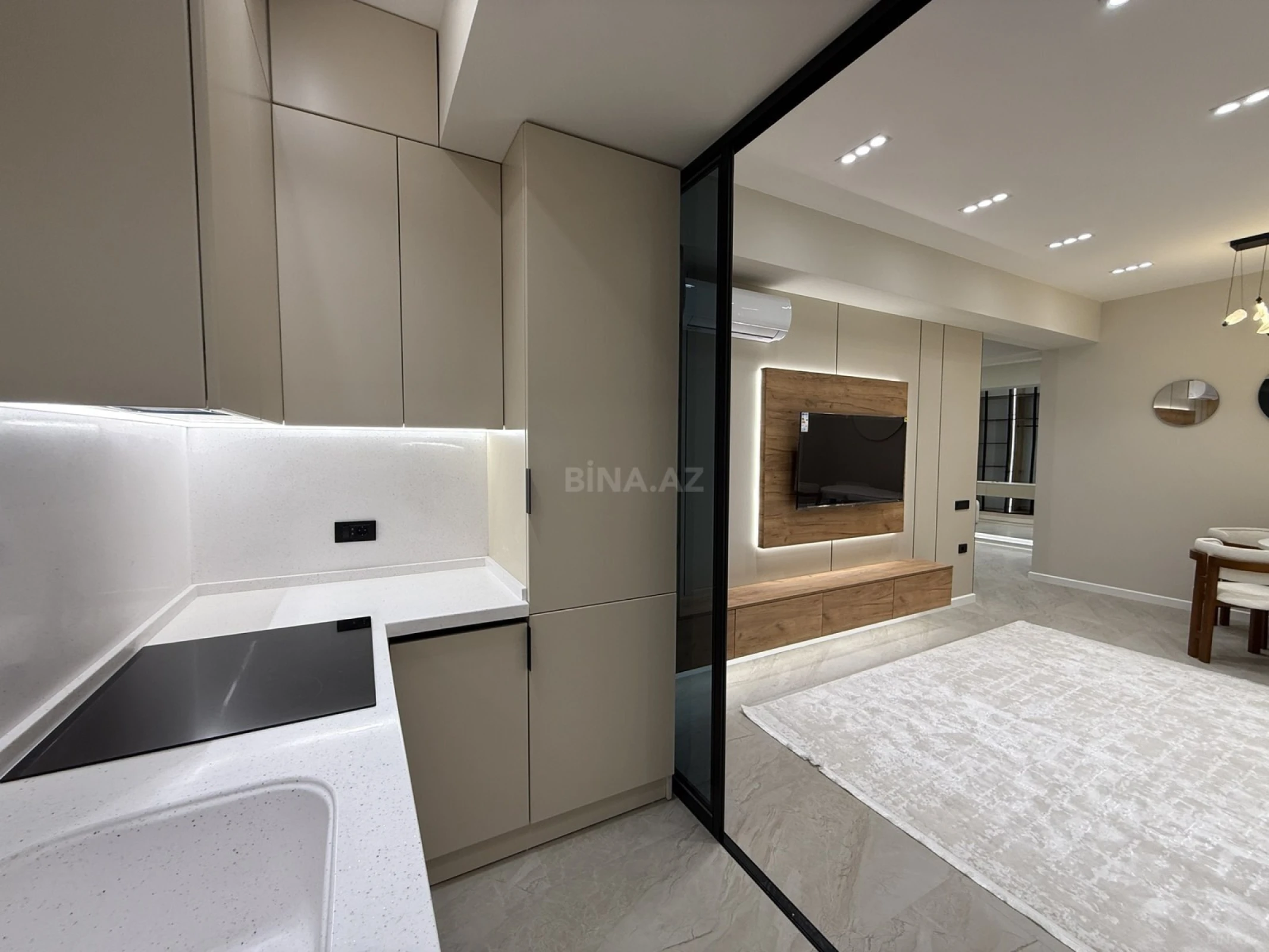 Kirayə verilir 2 otaqlı mənzil 70 m²