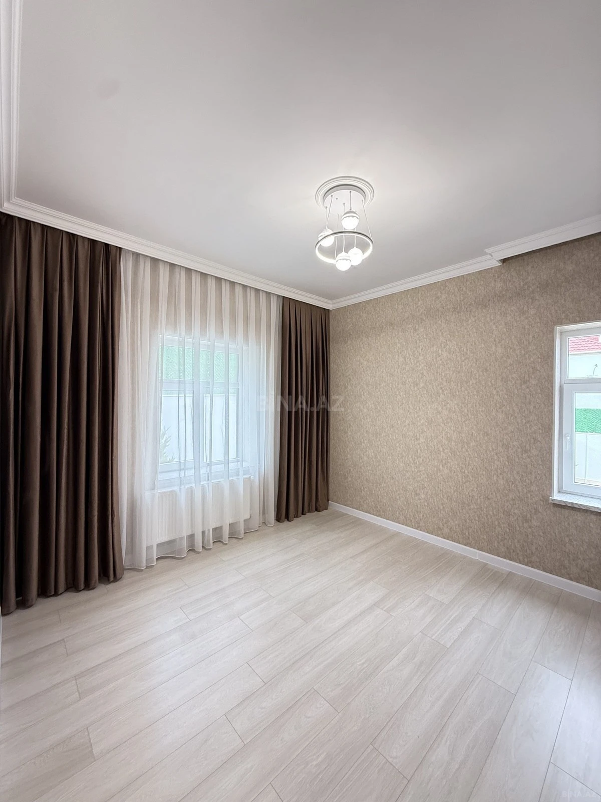 Satılır 4 otaqlı həyət evi 150 m²