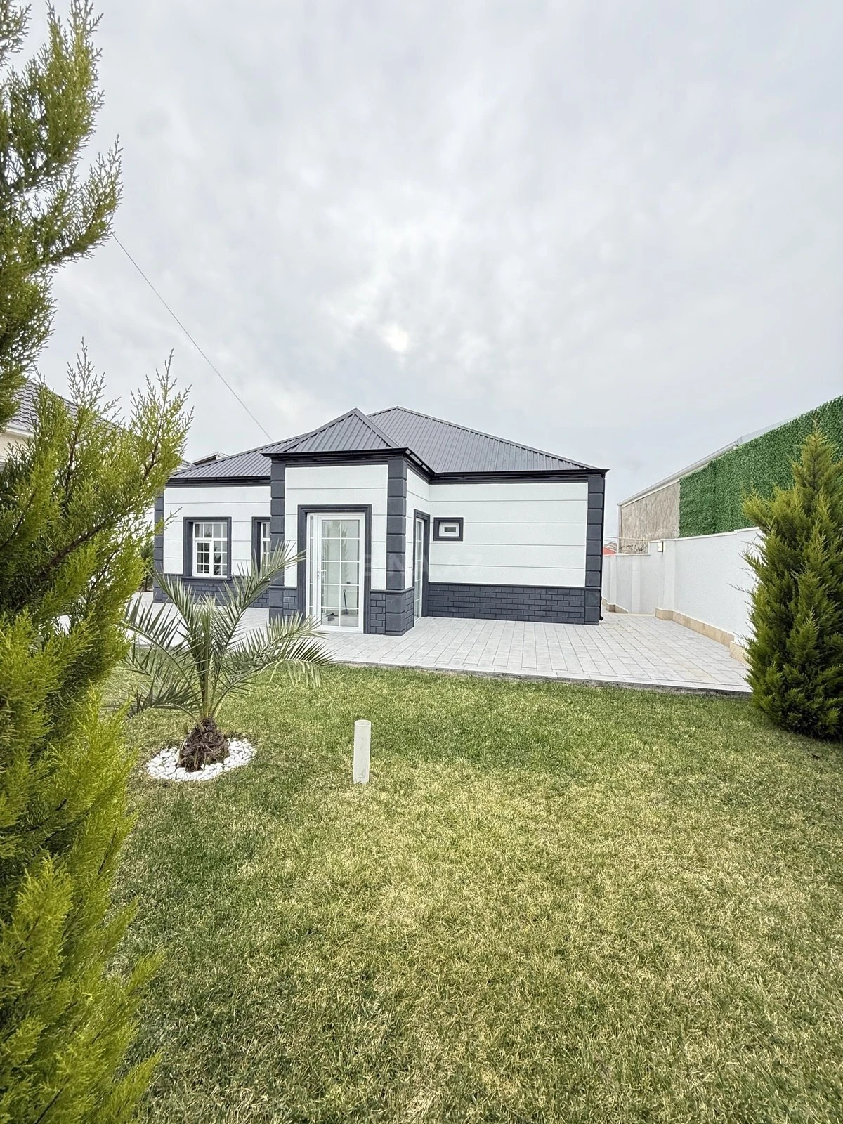 Satılır 4 otaqlı həyət evi 150 m²