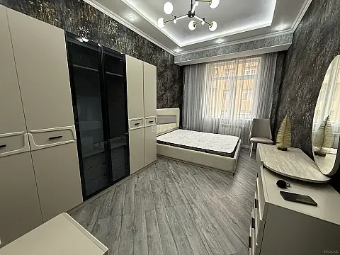 Satılır 2 otaqlı mənzil 53 m²