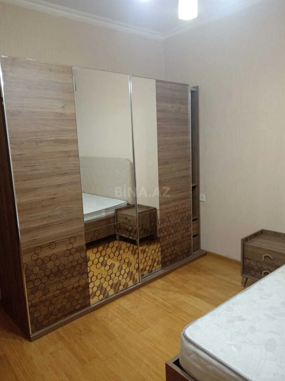 Kirayə verilir 3 otaqlı mənzil 105 m²