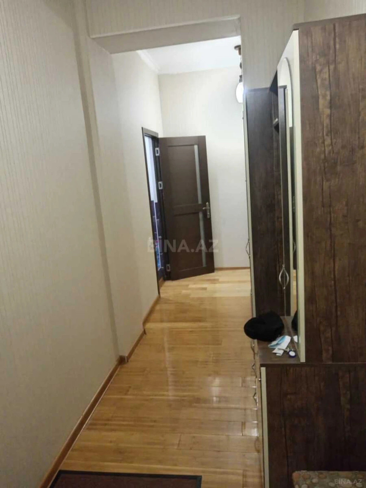 Kirayə verilir 3 otaqlı mənzil 105 m²
