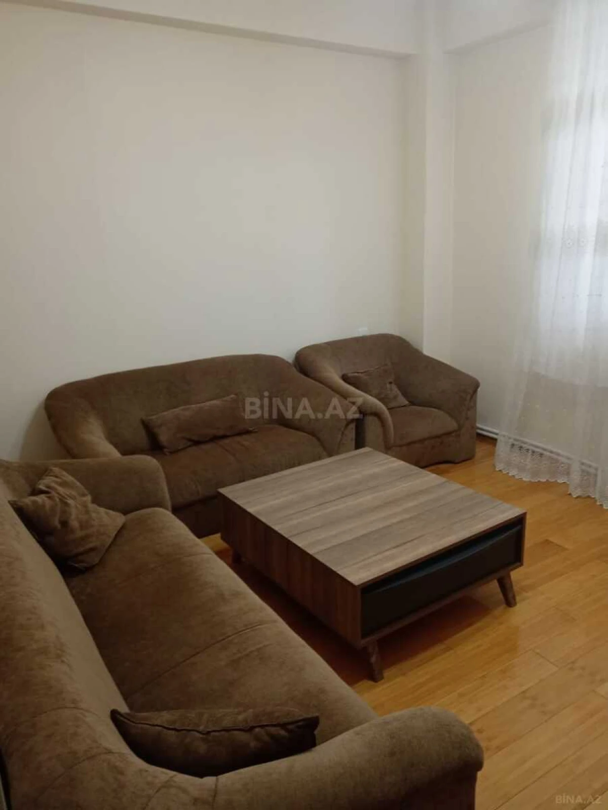 Kirayə verilir 3 otaqlı mənzil 105 m²
