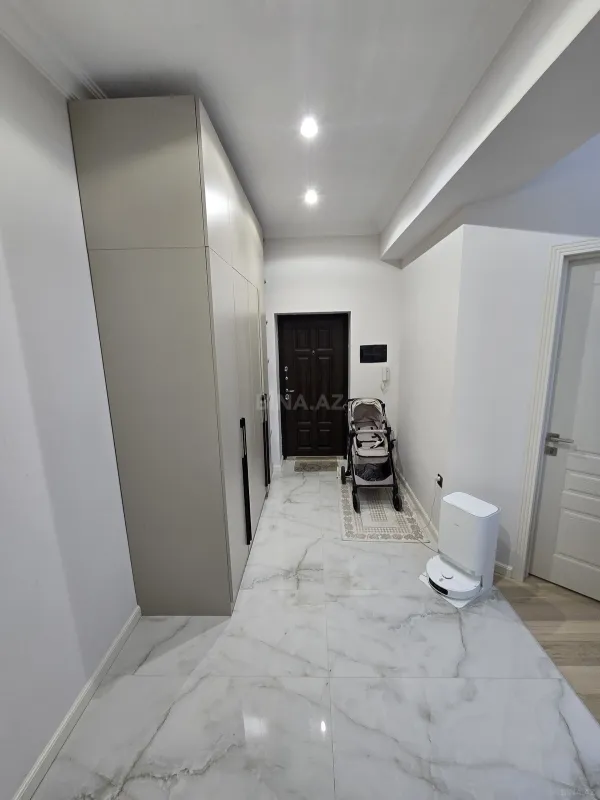 Satılır 2 otaqlı mənzil 68 m²