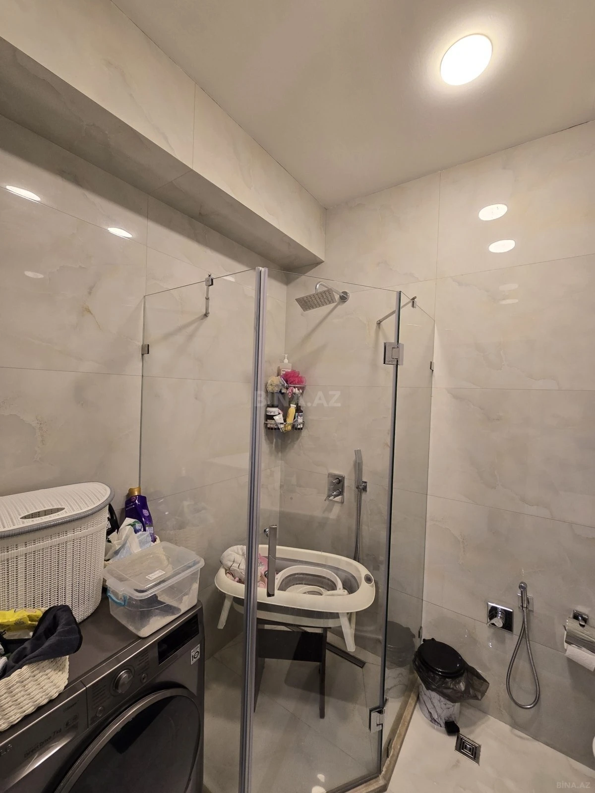 Satılır 2 otaqlı mənzil 68 m²