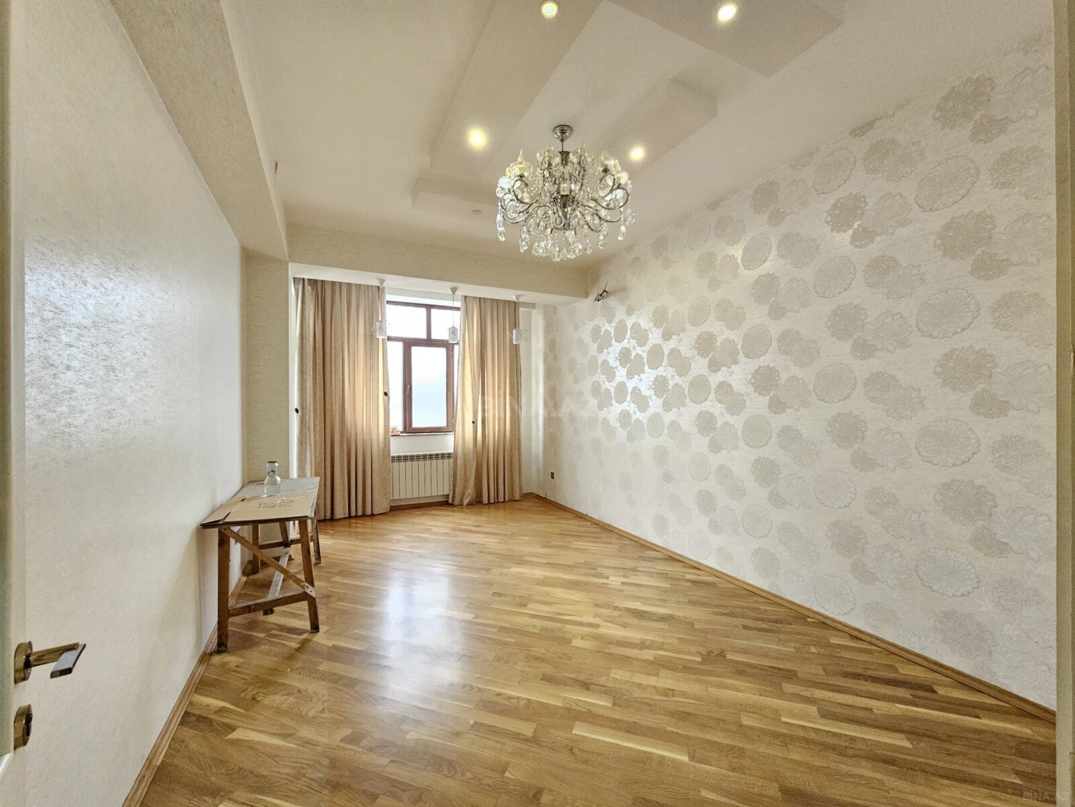 Satılır 3 otaqlı mənzil 100 m²