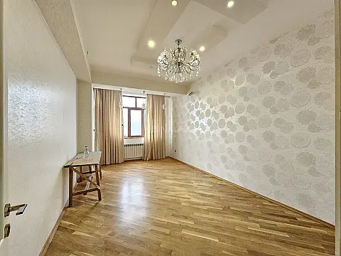 Satılır 3 otaqlı mənzil 100 m²