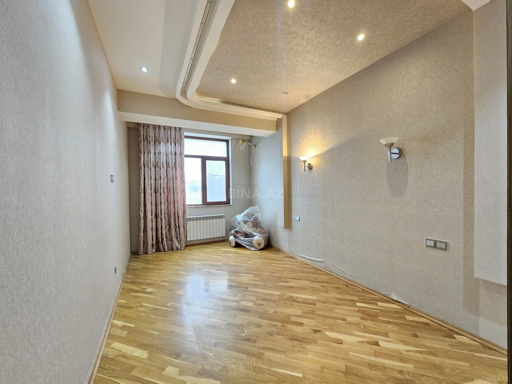 Satılır 3 otaqlı mənzil 100 m²